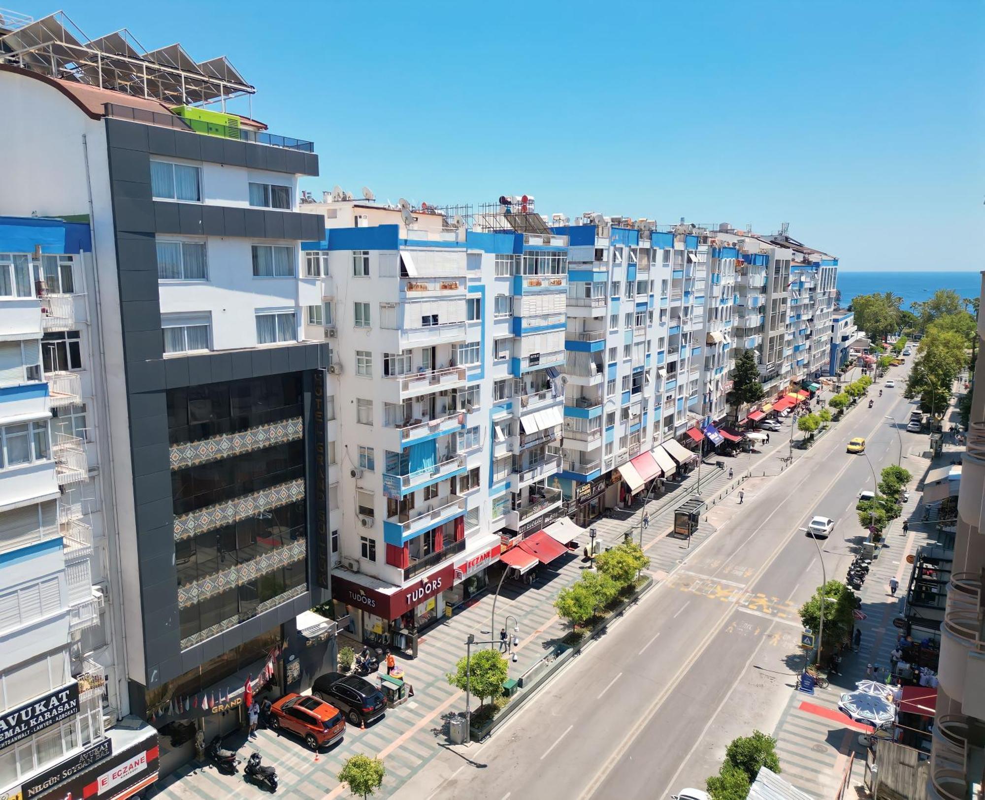 Grand Gulluk Hotel & Spa City Center Antalya Exterior photo